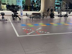 -英派斯健身旗舰店(海信国际中心馆)