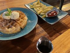 -蓝壁虎咖啡酒馆