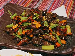 -香巴拉云南餐厅(华莱坞店)