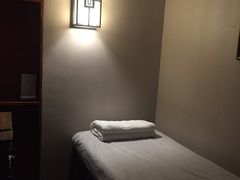 -裕和堂中医推拿艾灸(太古汇臻品店)