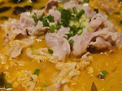 眷村酸汤肥牛-志明眷村·台式融合菜·宵夜