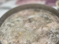 -洪氏嗨捞·广东猪肚鸡·椰子鸡火锅(西咸万象城店)