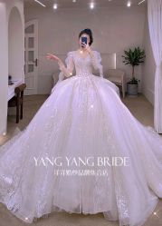-洋洋婚纱品牌集合店