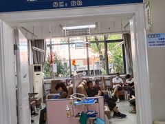 -上海市松江区泗泾医院