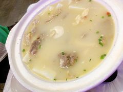 -霄汉牛三鲜湖北砂锅菜(万松园2店)
