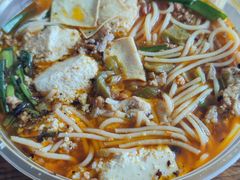 -官渡李记小锅米线(新亚洲体育城百合园东北)