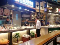 自助取餐区-食通天美食广场(华润万象城店)