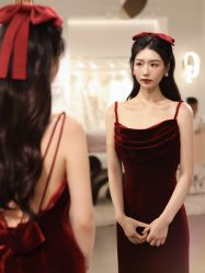 -艾米丽婚纱礼服