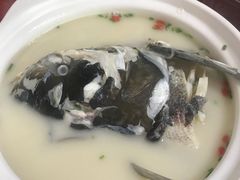 -万佛湖许老大铁锅鱼(黑金冠店)