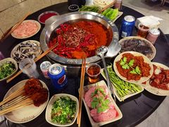 -洞亭火锅(防空洞总店)