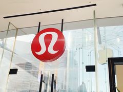 -lululemon(上海浦东IFC店)