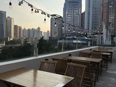 -包整·丝娃娃(甲秀楼景观店)