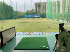 -仙霞高尔夫练习场-停车场