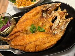 -Kub Kao Kub Pla (Terminal21)