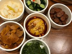 -渝是乎川渝小炒(新世界百货望京店)