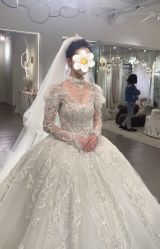 -艾米丽婚纱礼服