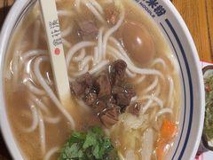 -鑫花溪牛肉米粉(文星广场店)