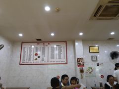 大堂-凡老头米线砂锅(古荡新村西粮站)