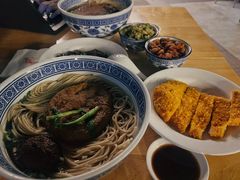 -沪西老弄堂面馆(定西路店)