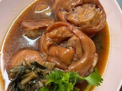 -Kha Mu Charoensang(Silom)