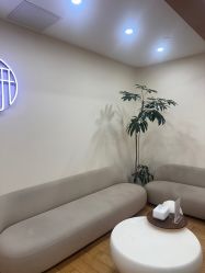 -HEYAN荷妍专业脱毛连锁机构