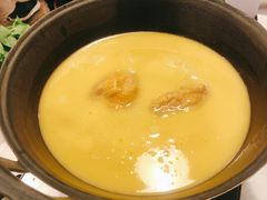 -鲜入围煮花胶鸡海鲜火锅