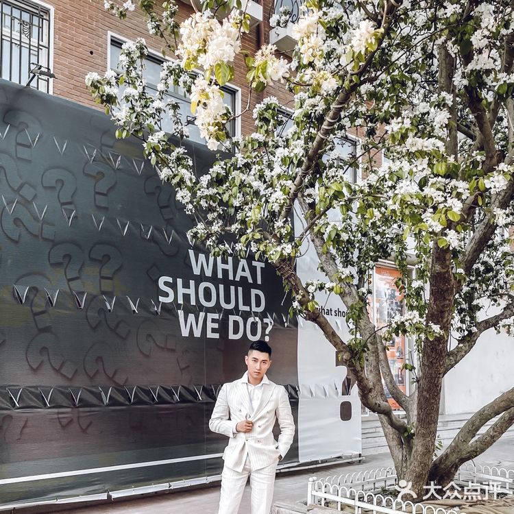 赏花攻略|绝美的白色海棠树下太浪漫了'🤍