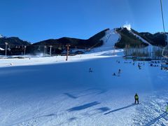 -丝绸之路山地度假区滑雪场