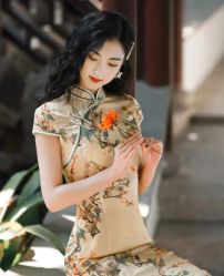 -租旗袍租礼服馆