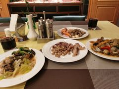 -安徽饭店·白鹭阁自助餐厅(梅山路店)