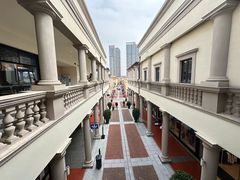 -佛罗伦萨小镇广佛名品奥特莱斯(疏港路店)