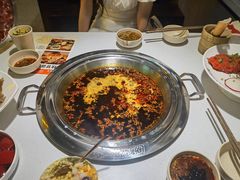 -老房老舍重庆火锅(假日城市店)