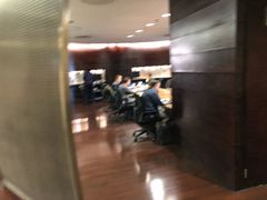 -奥利弗·雷金纳德·坦博国际机场