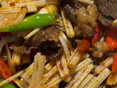 -大众跷脚牛肉馆·非遗传承单位(峨眉山店)