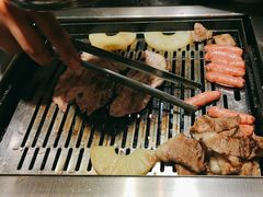 -臻牛烤肉