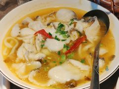 酸菜鱼-新白鹿餐厅(金鹰新街口店)