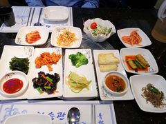 -青松馆韩国料理(香港中路佳世客店)