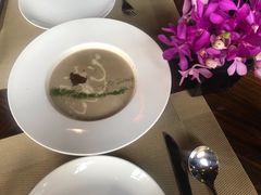-YUE·6·西式融合餐厅(外滩六号店)