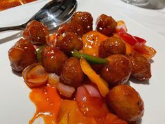 招牌凤梨咕噜肉-香樟花园新粤料理(无锡万象城店)