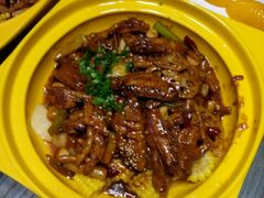 -多嘴肉蟹煲(万达店)