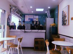-九里香奶茶果汁(碧湖店)