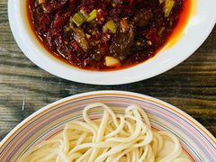 辣皮子滚刀肉拌面-歹歹的加个面过油肉拌面(贵州路店)