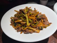 紫苏酸笋炒牛腱-桂小厨广西菜(桂林万象城店)