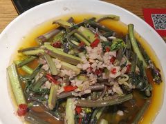 酸辣红菜苔-汪爹爹武汉牛三鲜(朝外大街店)