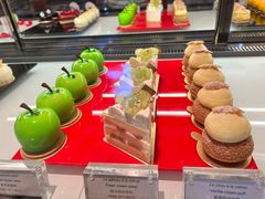 -Salon de The de Joel Robuchon(外滩18号店)