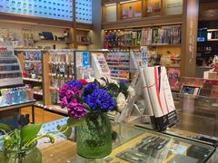 -百新书局(尚悦湾店)