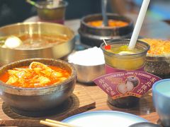 -明洞阿姨·韩式酱蟹烤肉·创意料理(三元桥店)