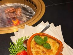 -山川小町·极番烧肉(新地假日广场店)