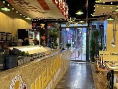 -叽叽扎扎烤肉场(生态城万达店)