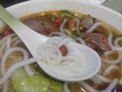 -卓雅桂林米粉